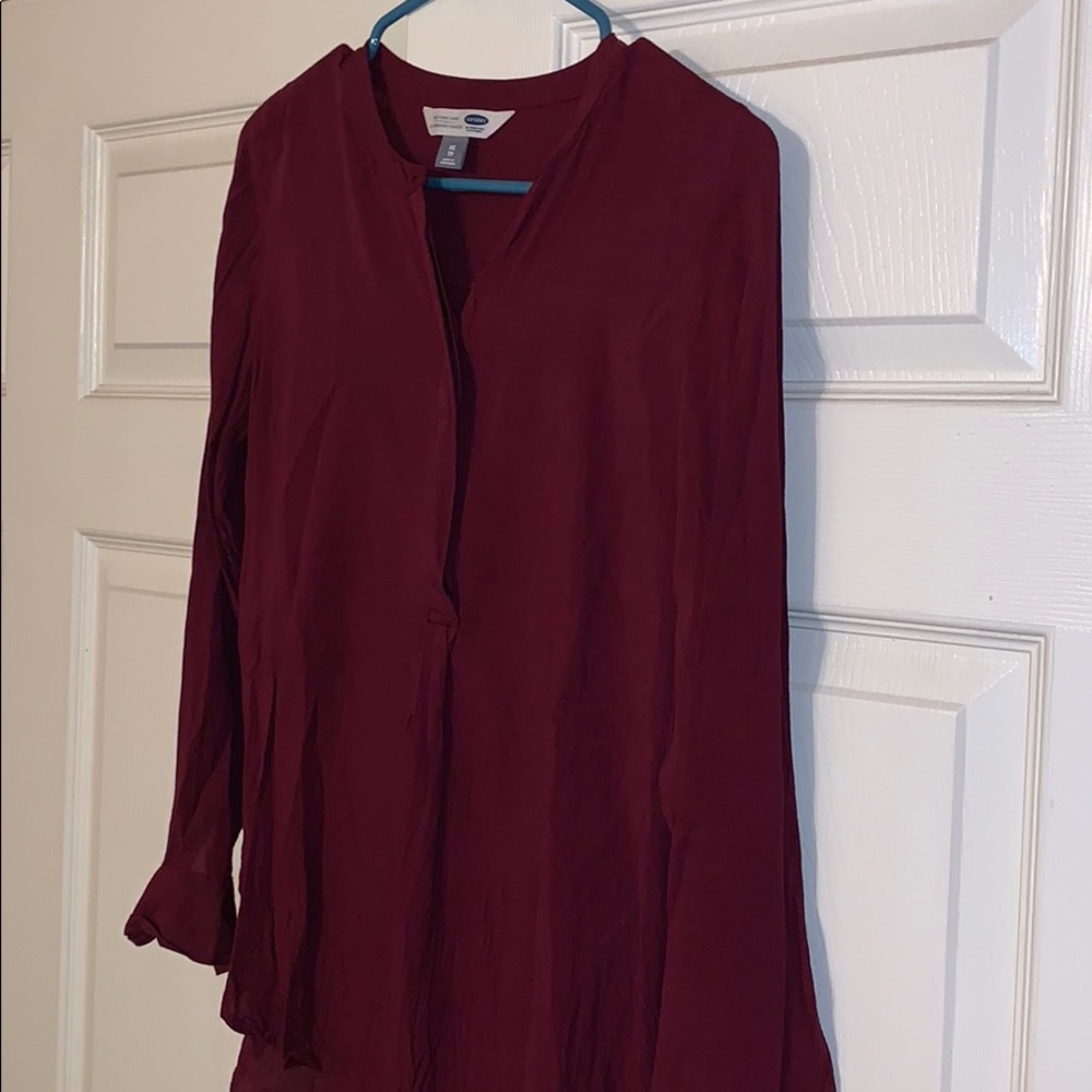 🌺Cabernet Long Sleeve Button Blouse🌺